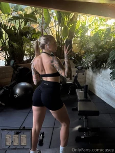 Another back pic for yaaaa i just love working out back it s my