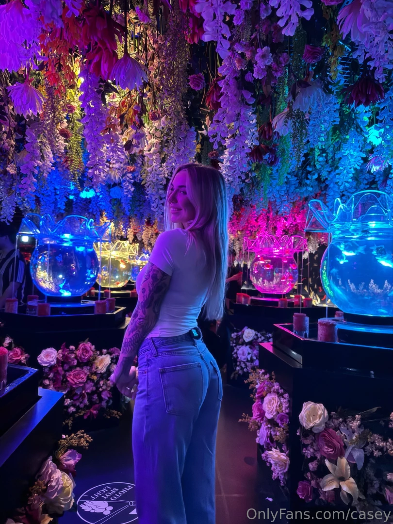 Went to a super cool art aquarium in ginza tokyo i loved seeing all 