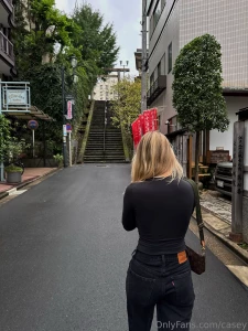 Walking through the streets of tokyo part 1