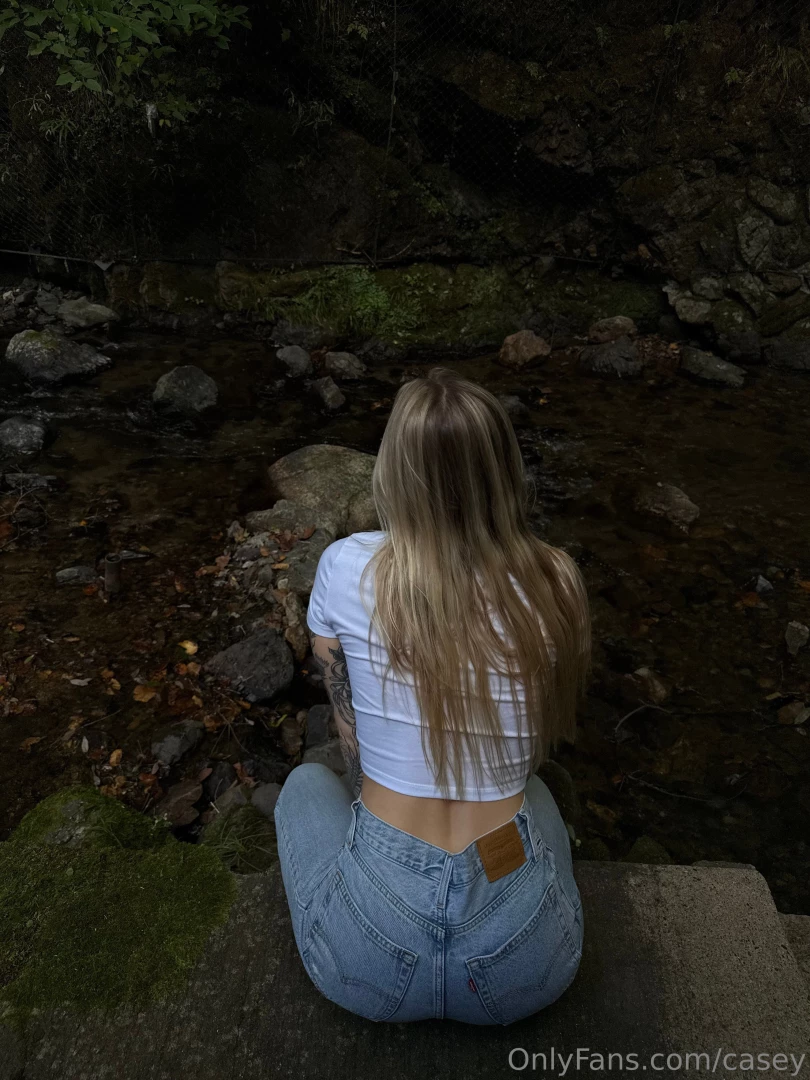 Pov you re taking photos of me looking at the water because i am 