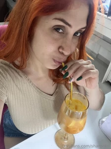 Mmm i m very thirsty and hot