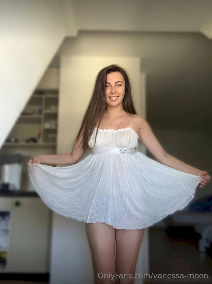 Free free free free juicy girl oliviavelvet dreaming about hot dick part 97 