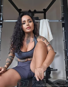 Ready to get sweatyy with me