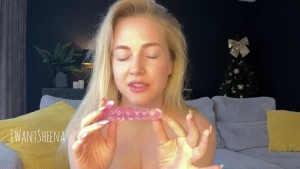 Playing with my pink anal toy this one is a lot bigger than a buttplug