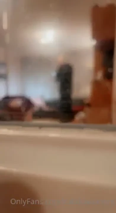 I m spying on marckayexxx and jasminebrooks while they fuck 