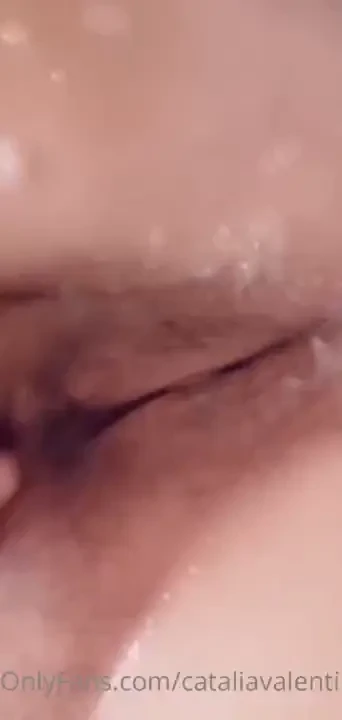 Juicy wet pussy wanna stick your cock in 