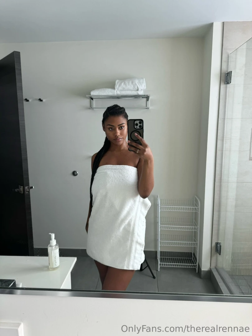 Would you shower with your girl 