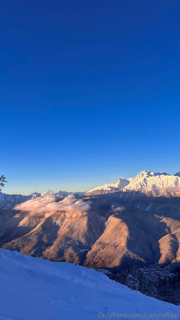 What do you feel when you look at this photo for me it s silence 