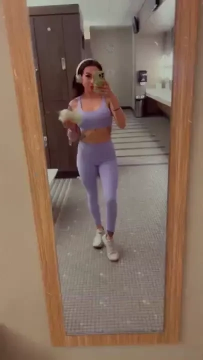 Had my pre workout now i m ready for my protein 20 if you d want to 