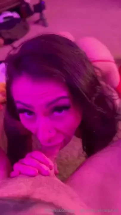 Sit back with your c0ck in hand and watch me suck dm if you want more 