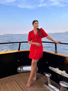 The beauty of the body may attract true admirers but it takes the part 2