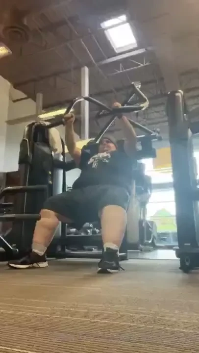 Halo all well sadly the benchpress goal for the night was not part 8 