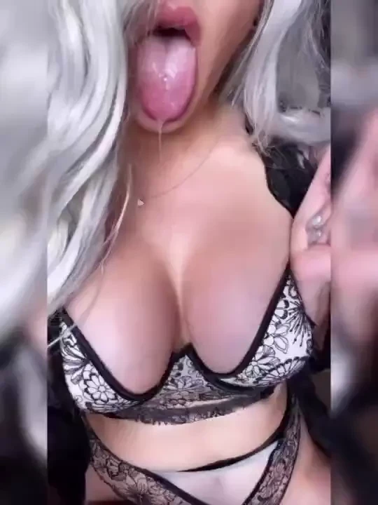 Practicing my spit and mouth content cuz i hear you guys are into that 