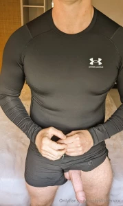 Snoozed my alarm at 5 30am slept untill 7am decided to show off my part 12