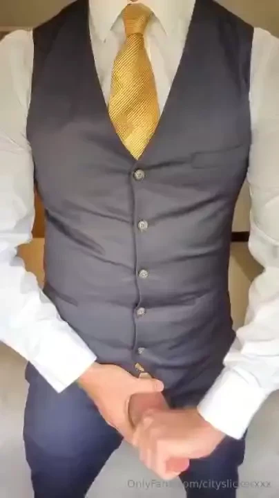 It s sunday and i ve been getting my clothes ready for a week of work part 1 