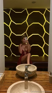 I feel that i urgently need rest and a day for myself in which there