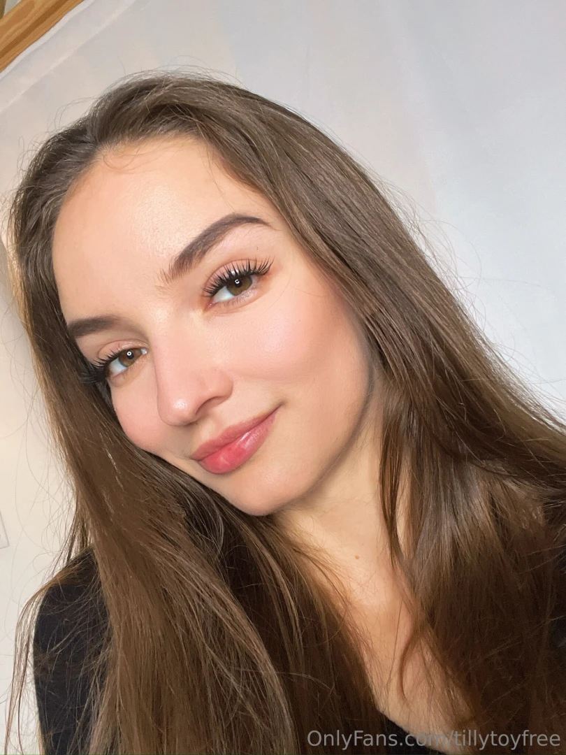 Selfie time describe this pic with only one word 