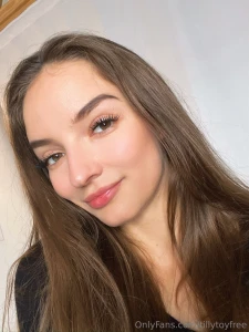 Selfie time describe this pic with only one word