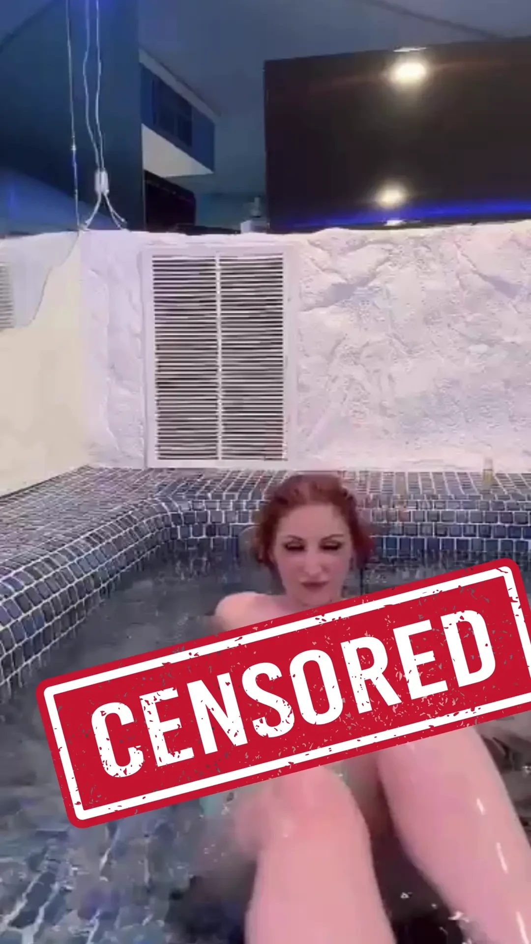 New pretty sure this is the biggest bathtub i ve ever been in room for 