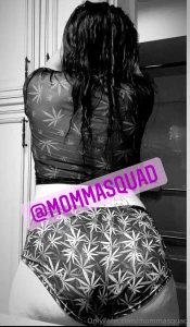 Oldie but goodie tips me and i send you a naughty pic of your choice