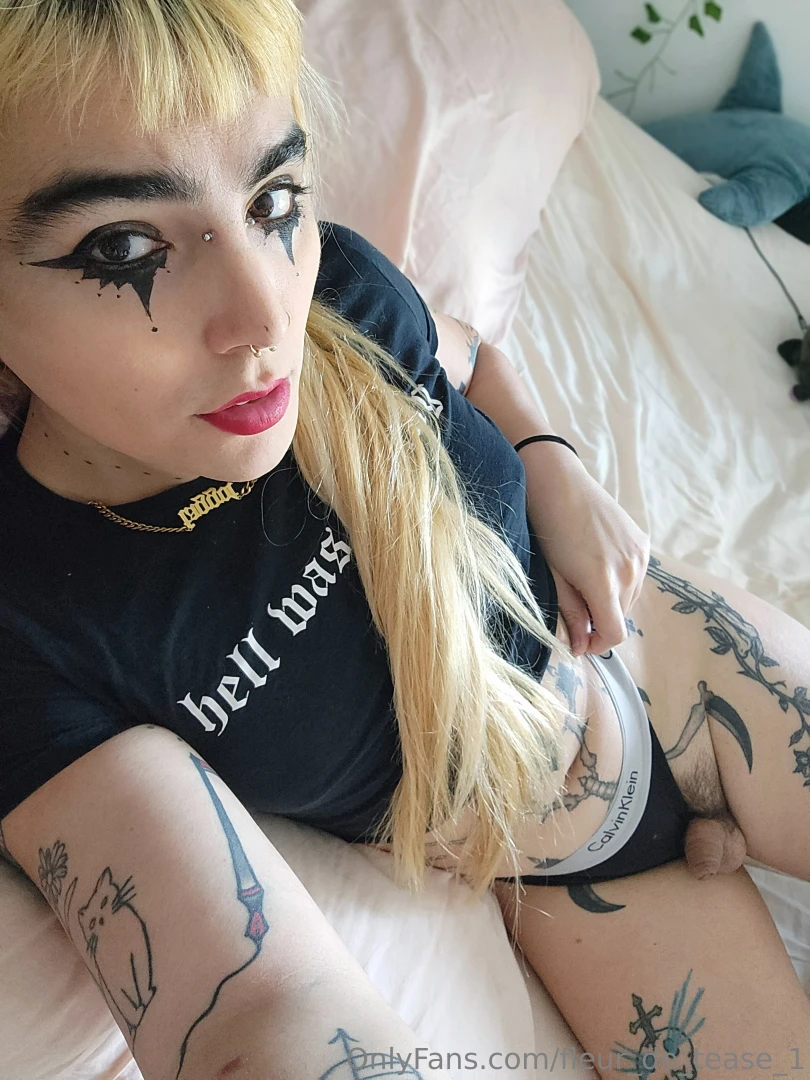 Small titty goth tgirlfriends are in for 2025 goth fact the original part 1 