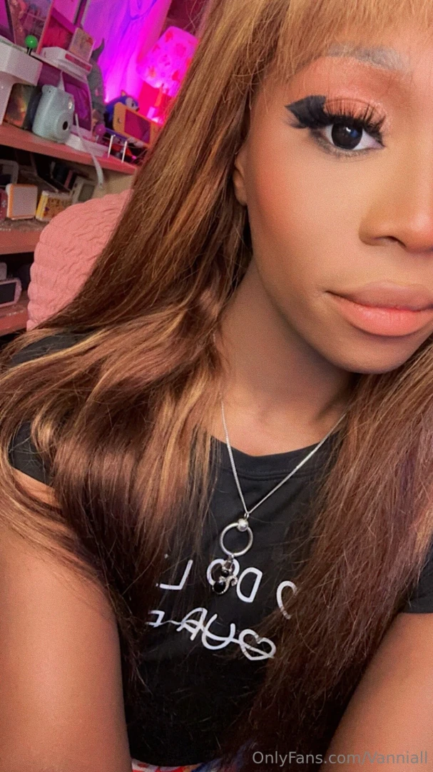 Up close like this it s hard not to imagine your lips trailing slow 
