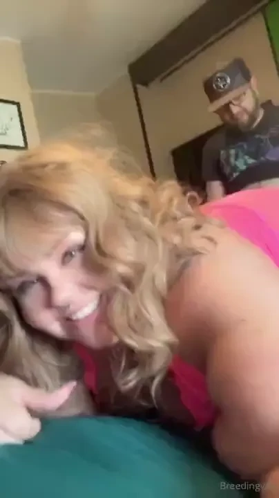 Quick fuck with a horny married dilf i stg married men know how to 