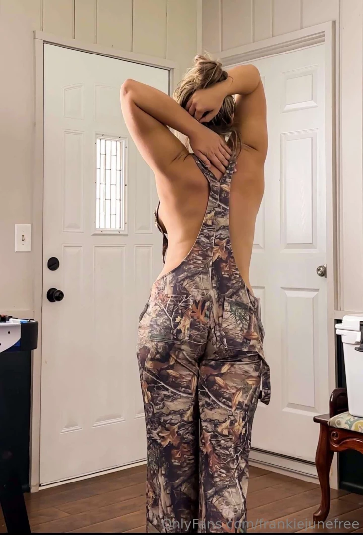 I made some new content today you can find it right here frankiejune 