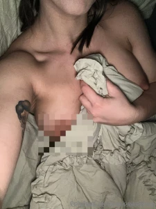 Are you still online i m having trouble getting to sleep keep me