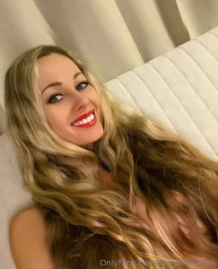 Happy throwback thursday guys enjoy my super hot 2 for 1 deal