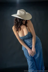 I hope that you have an amazing sunday fun day in this long weekend a