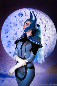 Luna dota 2 ofc latex cosplay