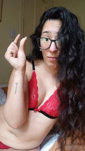 Is your cock this size show me your cock and i ll give you a rate for