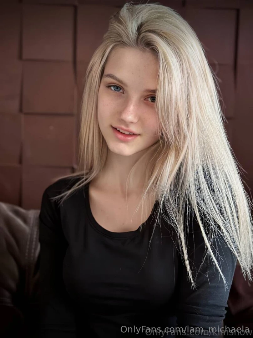 Cute kitty kimsnow loves cocks of all sizes when she gets horny she part 279 