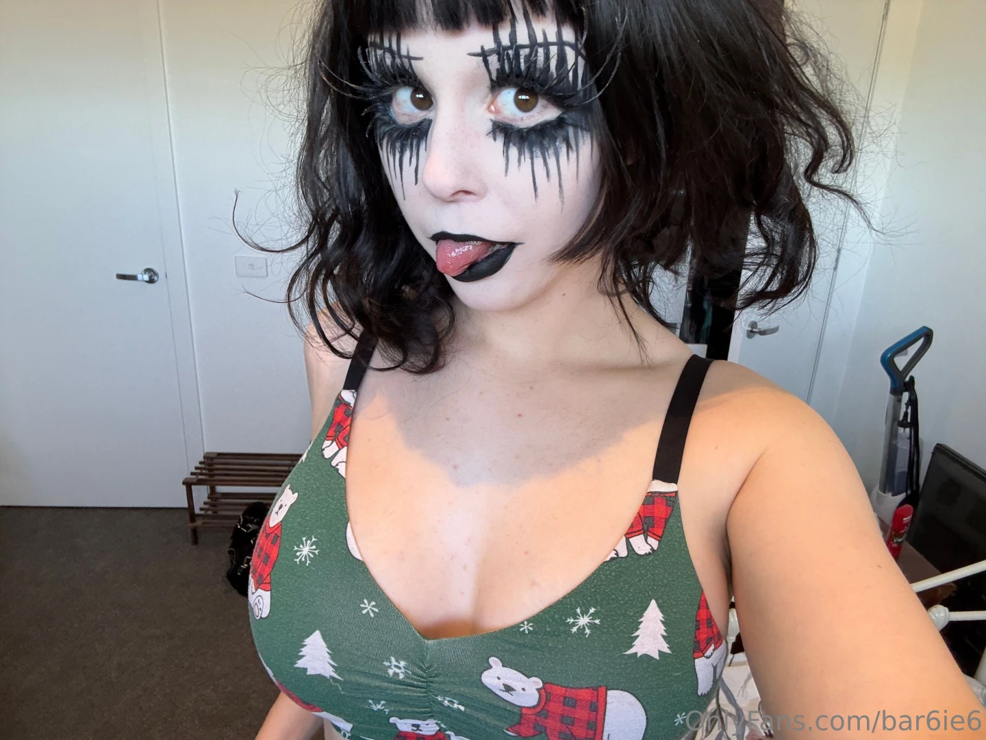 You know it s christmas soon when the polar bear bra comes out bulk is 