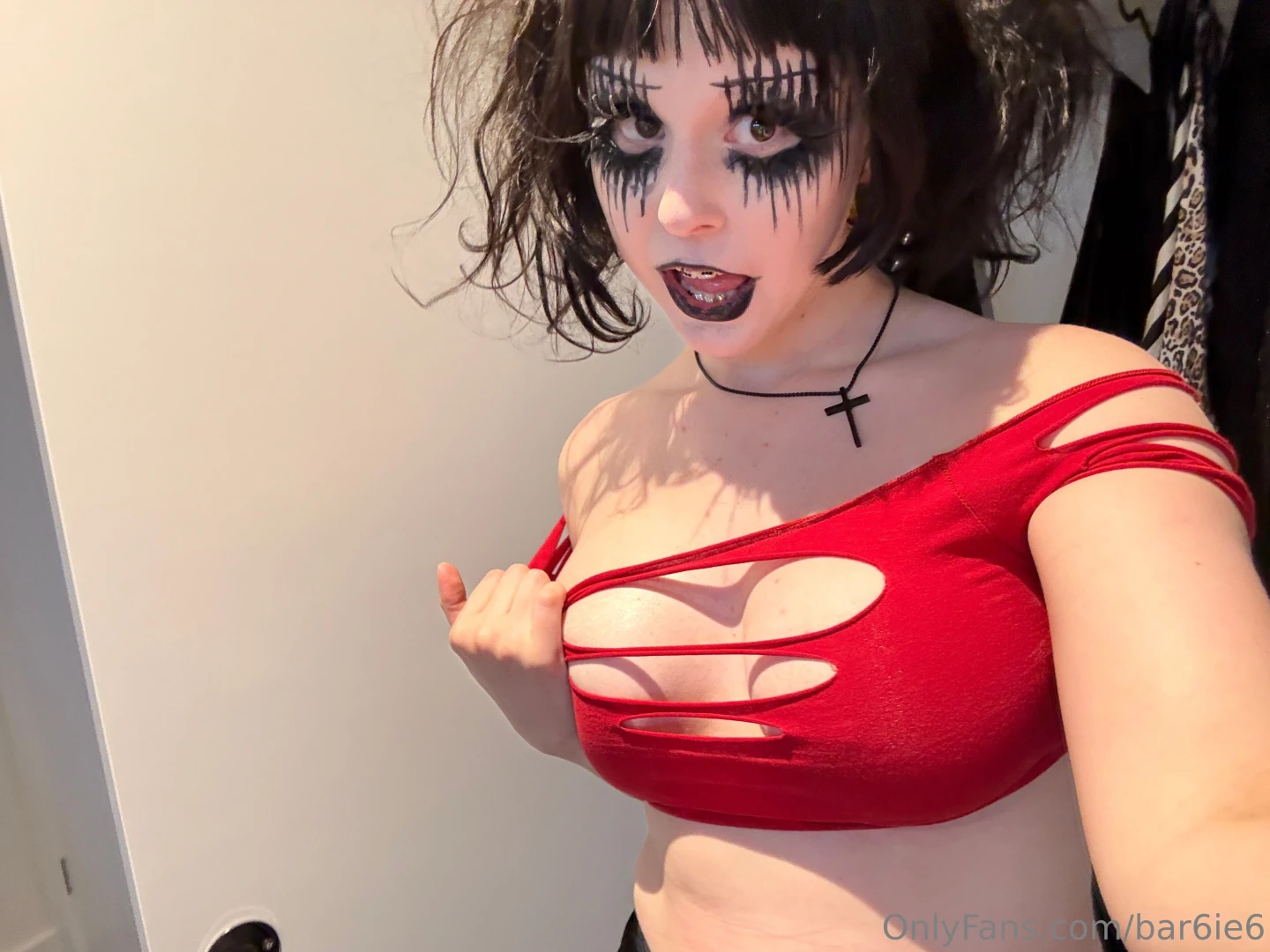 Dare you to dm me one thing better than big tiddy goth girls i ll wait part 1 