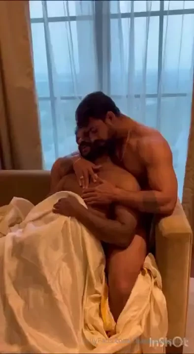 Romance time bonghunkx onlyfans com bonghunkx 