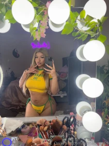 Want to get closer dm me with and let s chat on snap