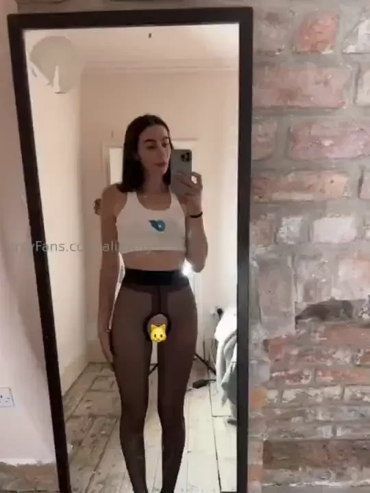 Kitty needs attention 