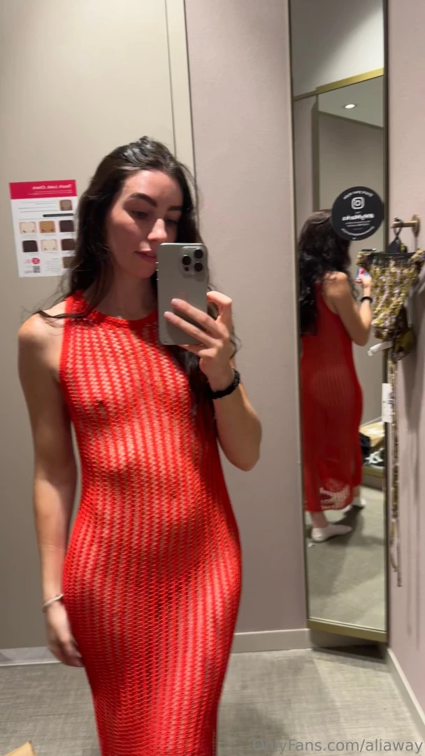 It s the perfect happy hour outfit isn t it 