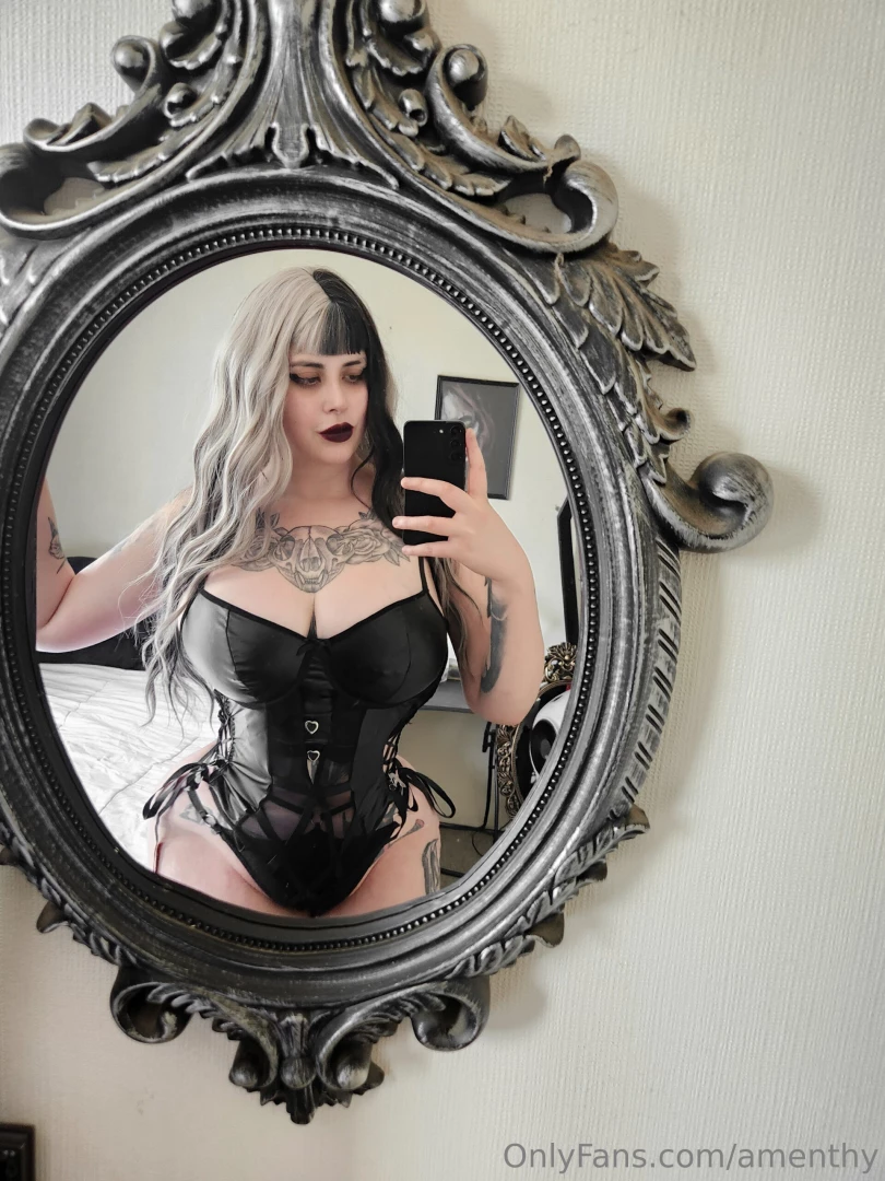 Mi coraz n oscuro necesita de tu miel roja escucha el audio part 8 