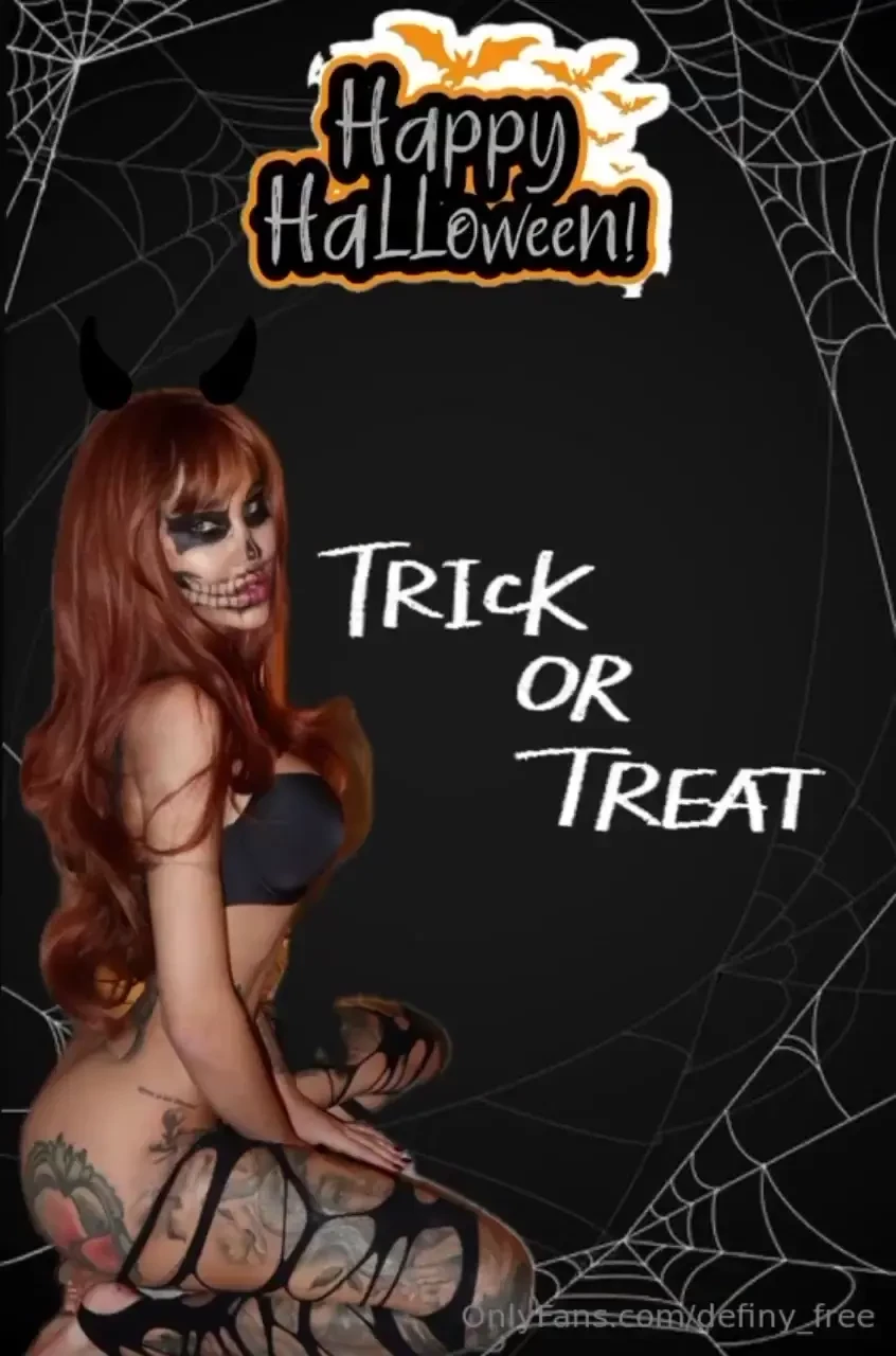 Happy halloween i also dressed up and did cool makeup ready to be so 