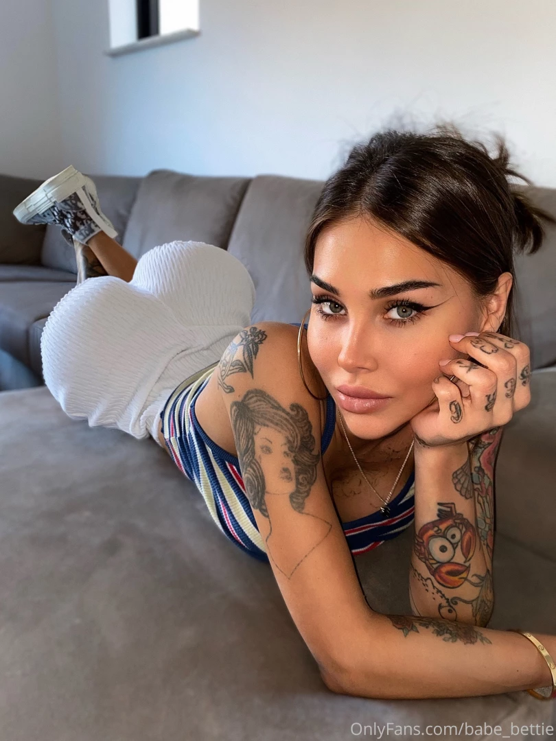 What do you like to do in the evenings will you tell me in my ear 