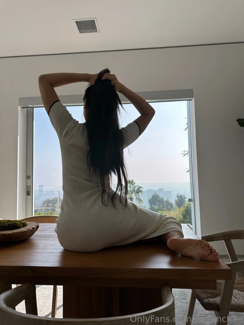 9 more days until christmas what do you want 