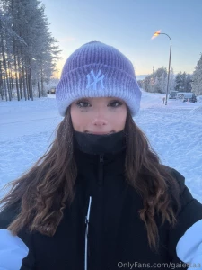 Snowflakes on my tongue but i m saving the real heat for later