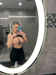 Gym titties part 18