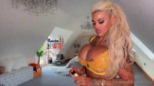 Naughty oily joi love telling you how to wank