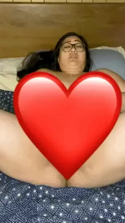 Aim for my glasses tip this post and i ll send you a special gift gif 