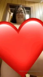 Love playing with my titties tip this post and i ll send you a special