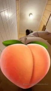 Are you a messy eater tip this post and i ll send you a special gift